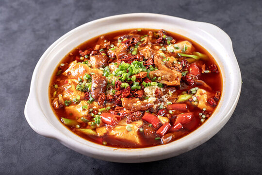 肥腸燉豆腐