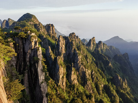 黃山始信峰