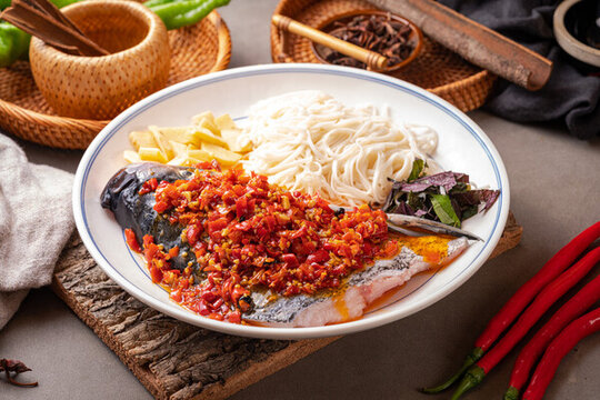 剁椒魚(yú)頭