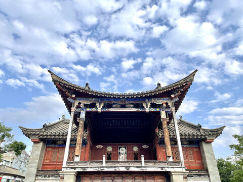云南妙湛寺戲臺
