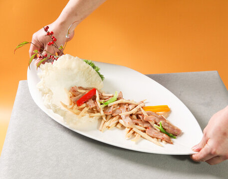 藕帶炒脆肉
