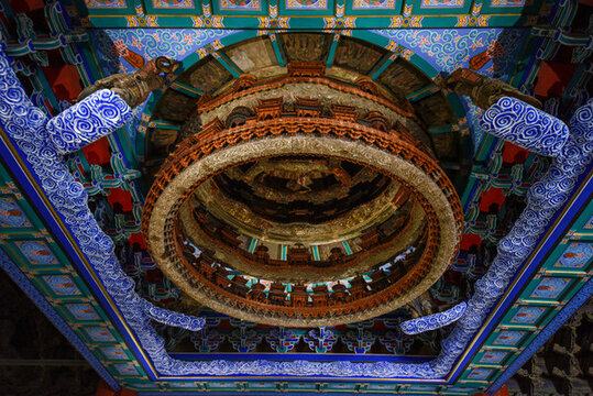 北京隆福寺藻井
