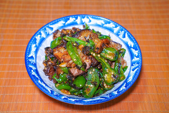 擂椒燒片肉