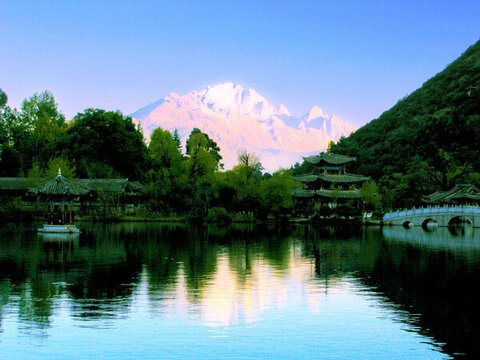 云南玉龍雪山風(fēng)光