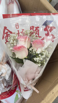 粉玫瑰手棒花