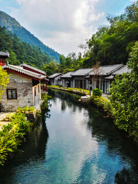 廣西賀州姑婆山風光