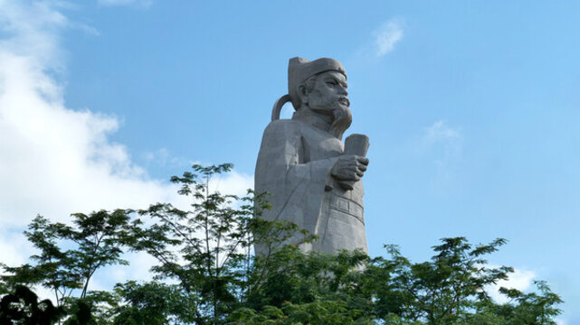 廣西柳州柳宗元雕像