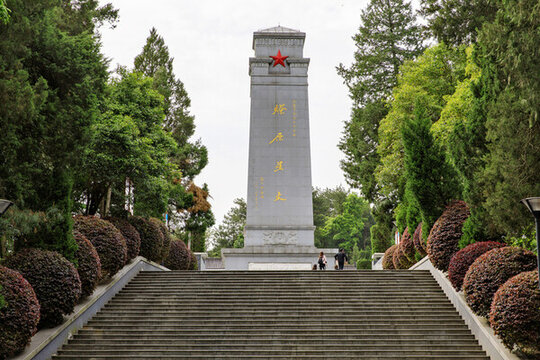 金寨縣紅軍廣場燎原星火紀(jì)念碑