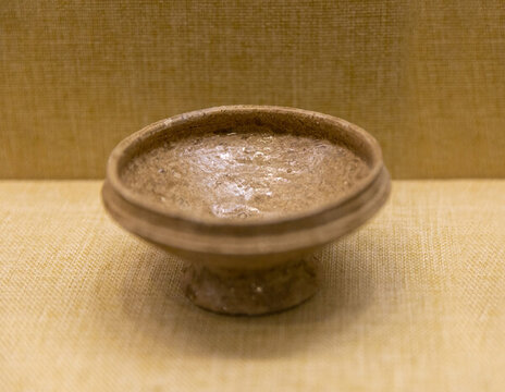 西周原始瓷豆