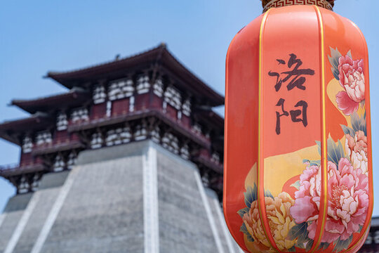 洛陽(yáng)古城應(yīng)天門(mén)街景