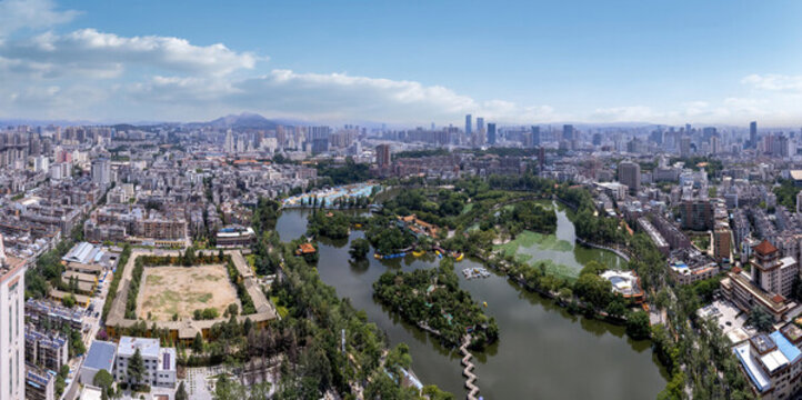航拍昆明城市天際線全景大畫(huà)幅