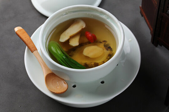 頂湯松茸燉鮮鮑