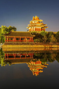 北京故宮角樓和筒子河夜景