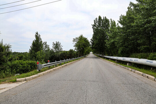 柏油公路