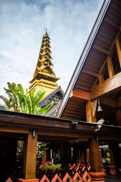 西雙版納寺廟金塔風景特寫