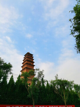 蒲城南寺唐塔