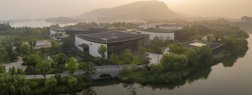 杭州湘湖世界旅游博物館晨曦