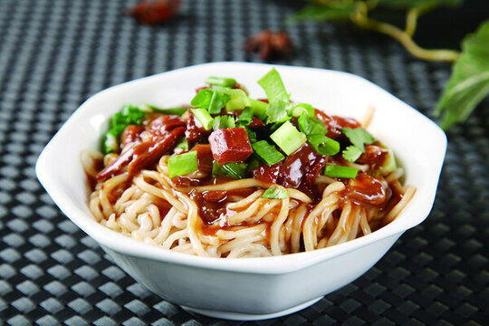 麻辣牛肉面