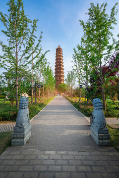 開(kāi)封鐵塔公園