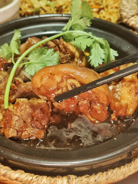 砂鍋炒菜中餐美食