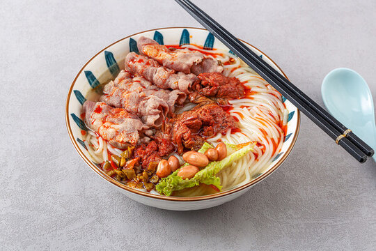 牛肉肥牛雙拼米線