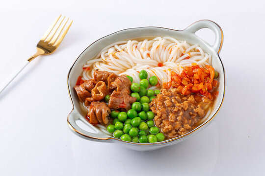 豌雜肥腸米線(xiàn)