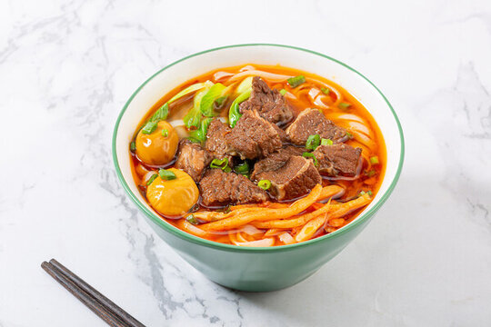 牛肉老友粉