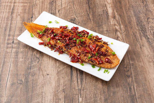 麻辣比目魚(yú)