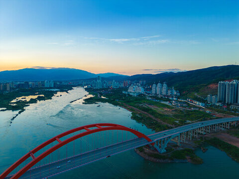 航拍西雙版納景洪市黎明大橋