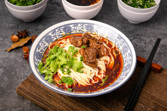 重慶紅燒牛肉小面