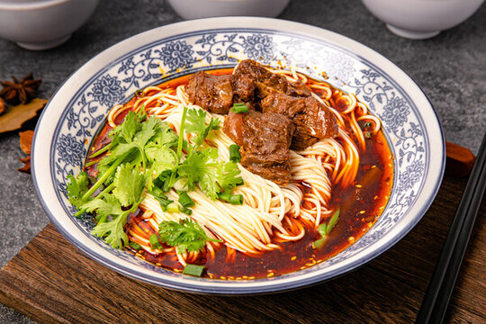 重慶紅燒牛肉小面