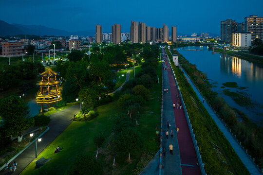 中國廣西梧州蒙山縣濕地公園夜景