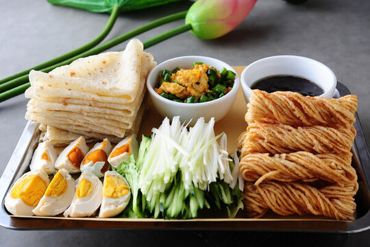 馓子卷烙饃