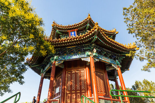 北京風(fēng)光景山萬春亭輯芳亭