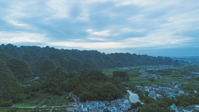 興義萬(wàn)峰林