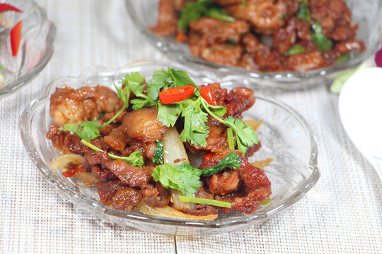 洋蔥炒肉
