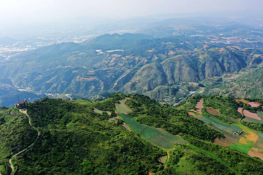 梁王山風(fēng)光