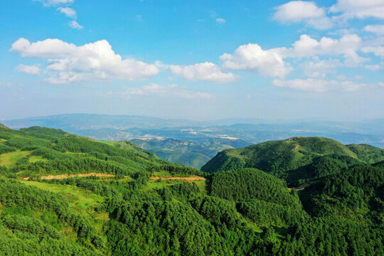 梁王山風光