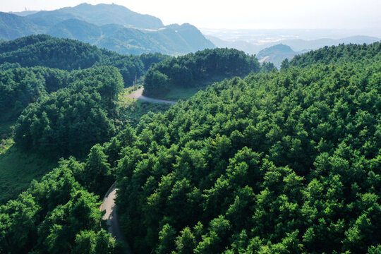 梁王山風(fēng)光