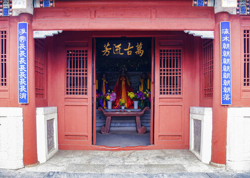 孟姜女廟貞女祠孟姜女殿的門(mén)