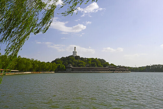 北海公園白塔