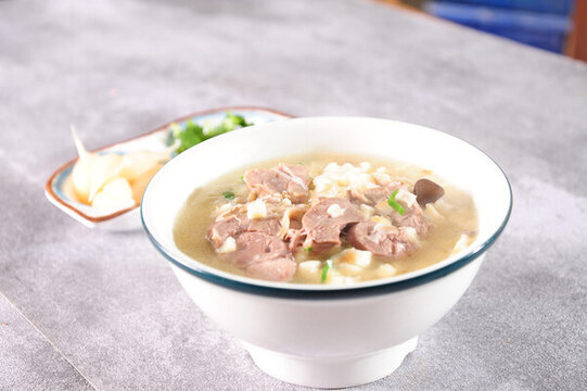 羊肉泡饃