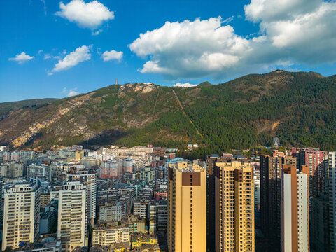 航拍云南紅河州個舊市城市風(fēng)光