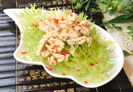 西芹核桃仁