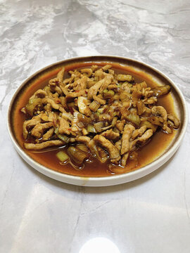 魚(yú)香肉絲