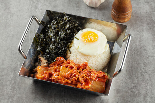 韓式泡菜豬肉拌飯