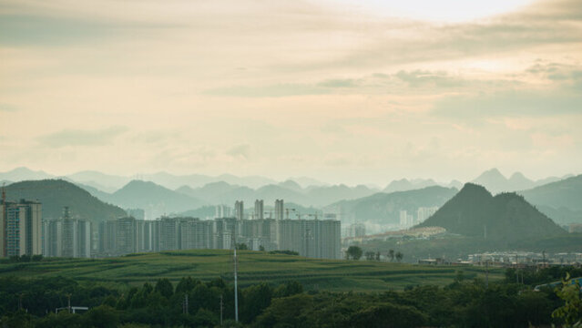 興義市傍晚風(fēng)光