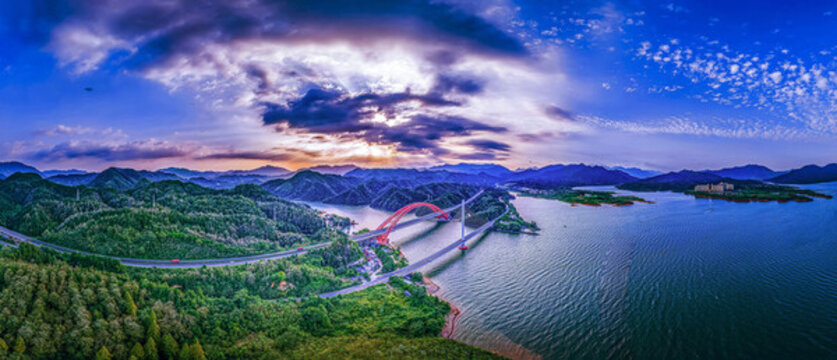 太平湖雙橋風(fēng)光