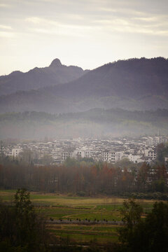 塔川冬日風(fēng)景