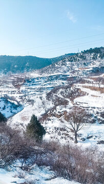 山村雪景